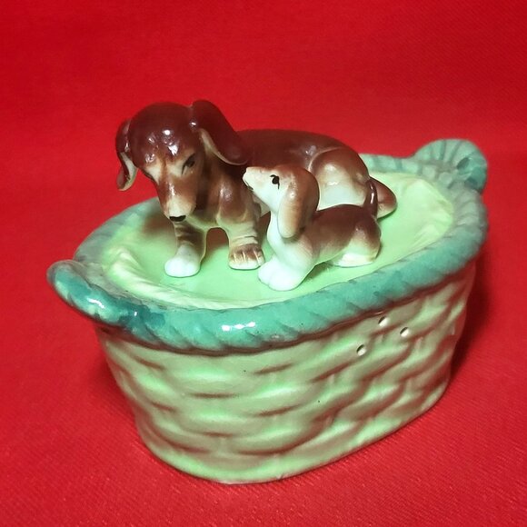 Vintage Dachshund Dog Mother and Baby Salt Pepper Shaker - Picture 16 of 16